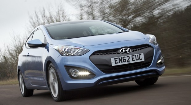Trzydrzwiowy Hyundai i30 w polskich salonach