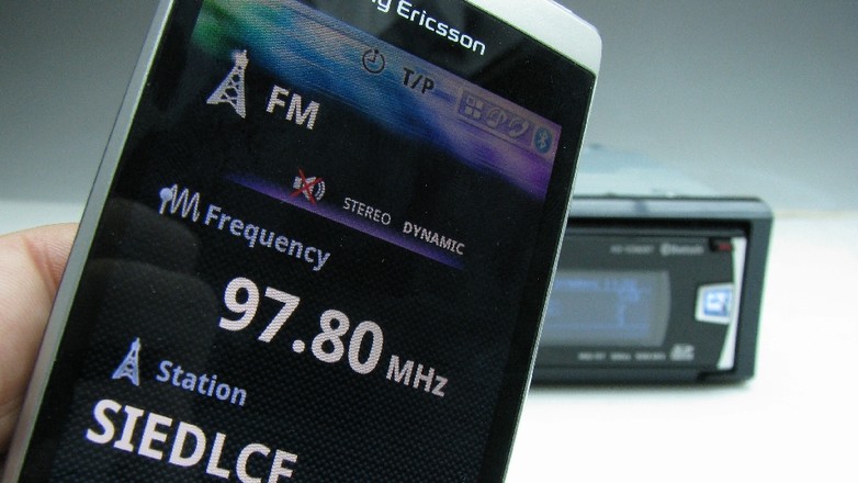 Steruj radiem JVC przez…telefon z Android
