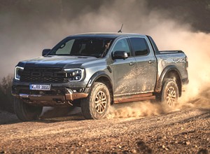 Mocny w terenie, szybki na asfalcie – test nowego Forda Rangera Raptor