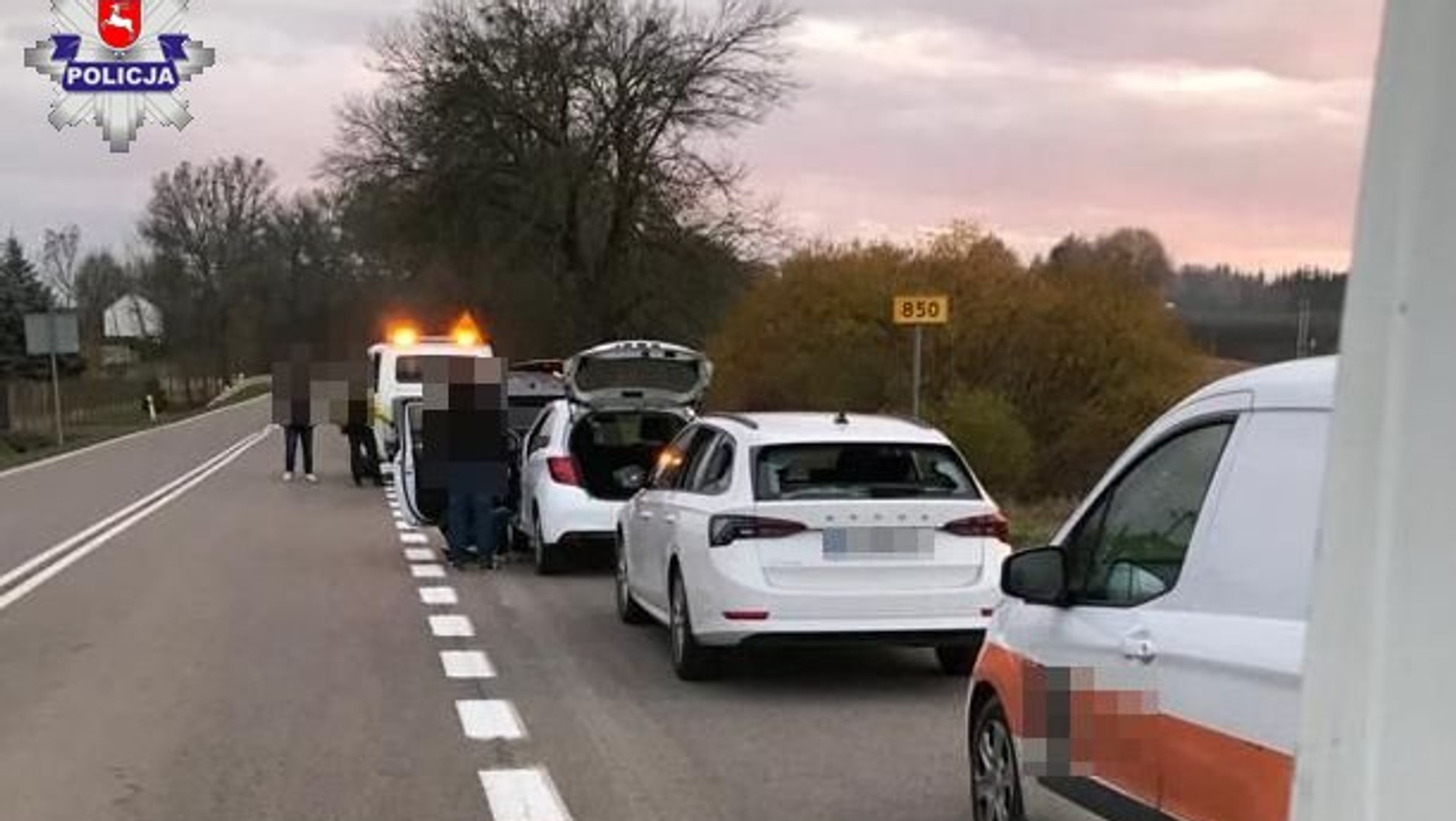 Pobudzony i agresywny 39-latek prętem uszkodził sześć przypadkowych samochodów