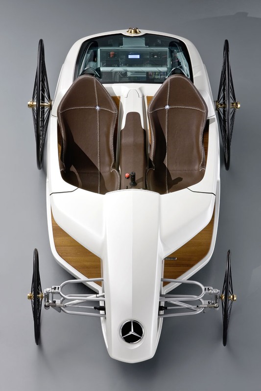 Mercedes-Benz F-Cell Roadster: powrót do przyszłości