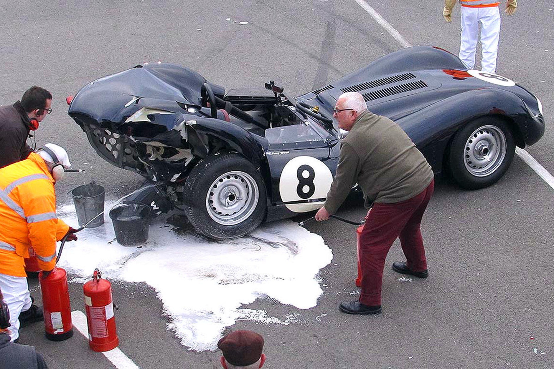 Crash Mercedesa 300 SLS z Jaguarem