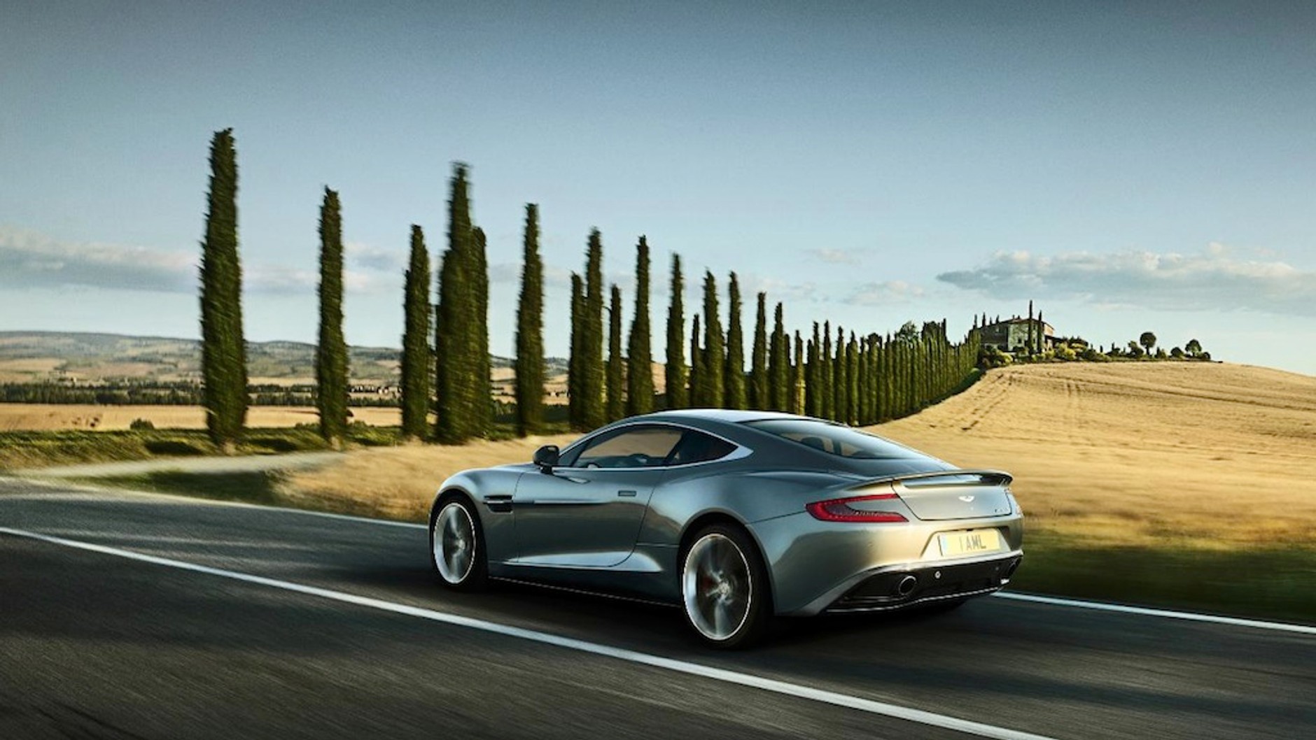 Nowy Aston Martin Vanquish