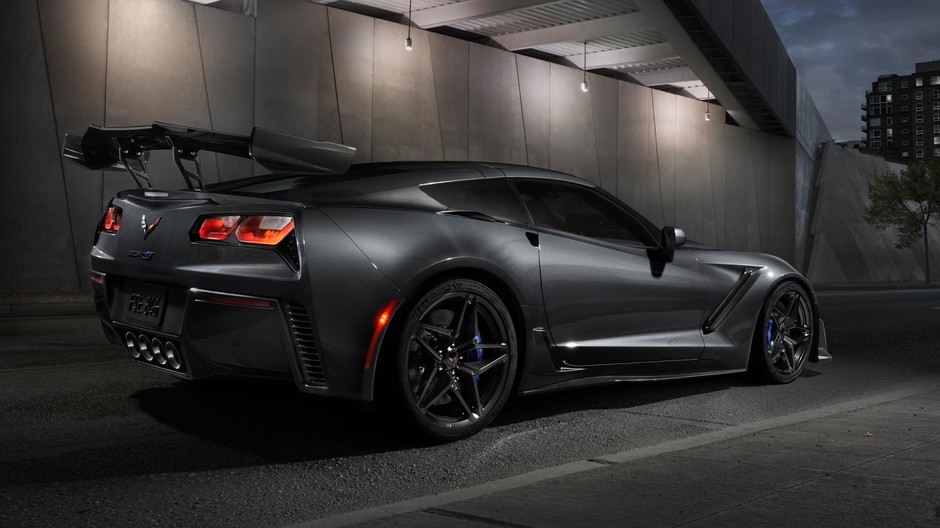 Corvette ZR1 – 755-konny postrach z USA