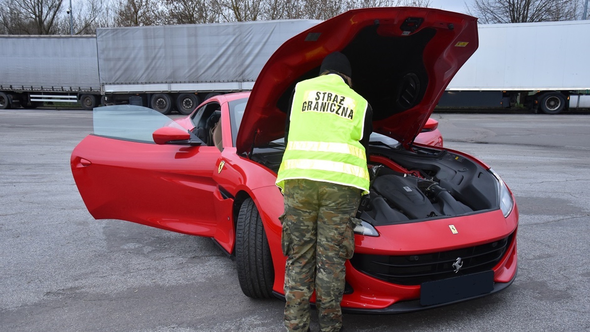 Straż Graniczna odzyskała Ferrari Portofino warte 1,2 mln zł