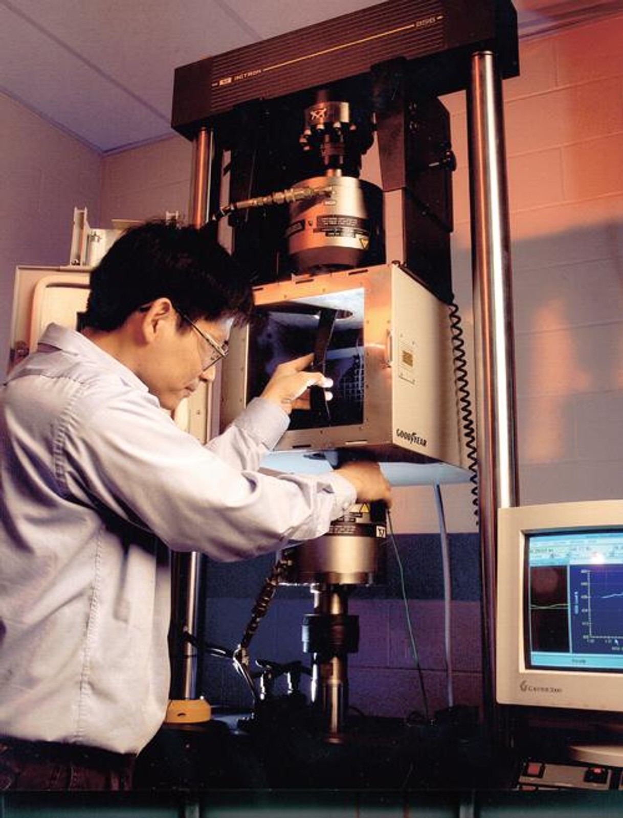 Uwaga! W oponach jest trucizna!