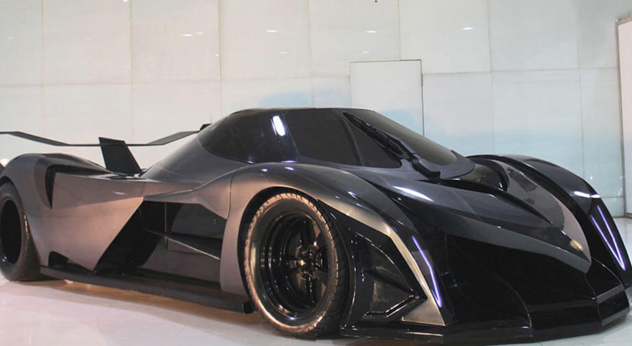 Devel Sixteen: 5000 KM pod maską. Czy to możliwe?