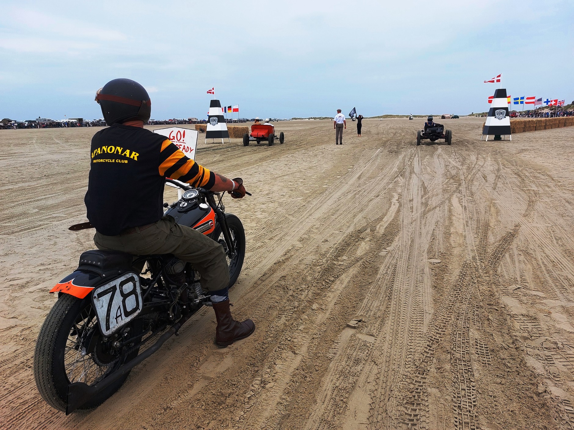 ... oraz Akademicki Klub Motorowy APANONAR