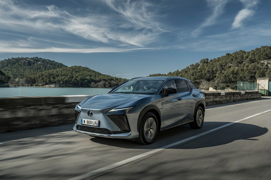 Lexus RZ 450e 2023