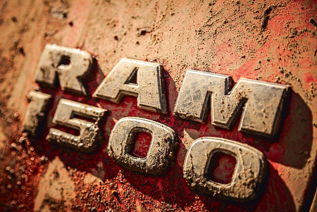 RAM 1500 Rebel 5.7 V8 - pikap z amerykańskiego snu
