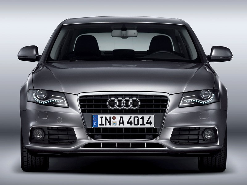 Paryż 2008: Audi A4 TDI concept e - 2,0 TDI (88 kW) i 3,99 l/100 km