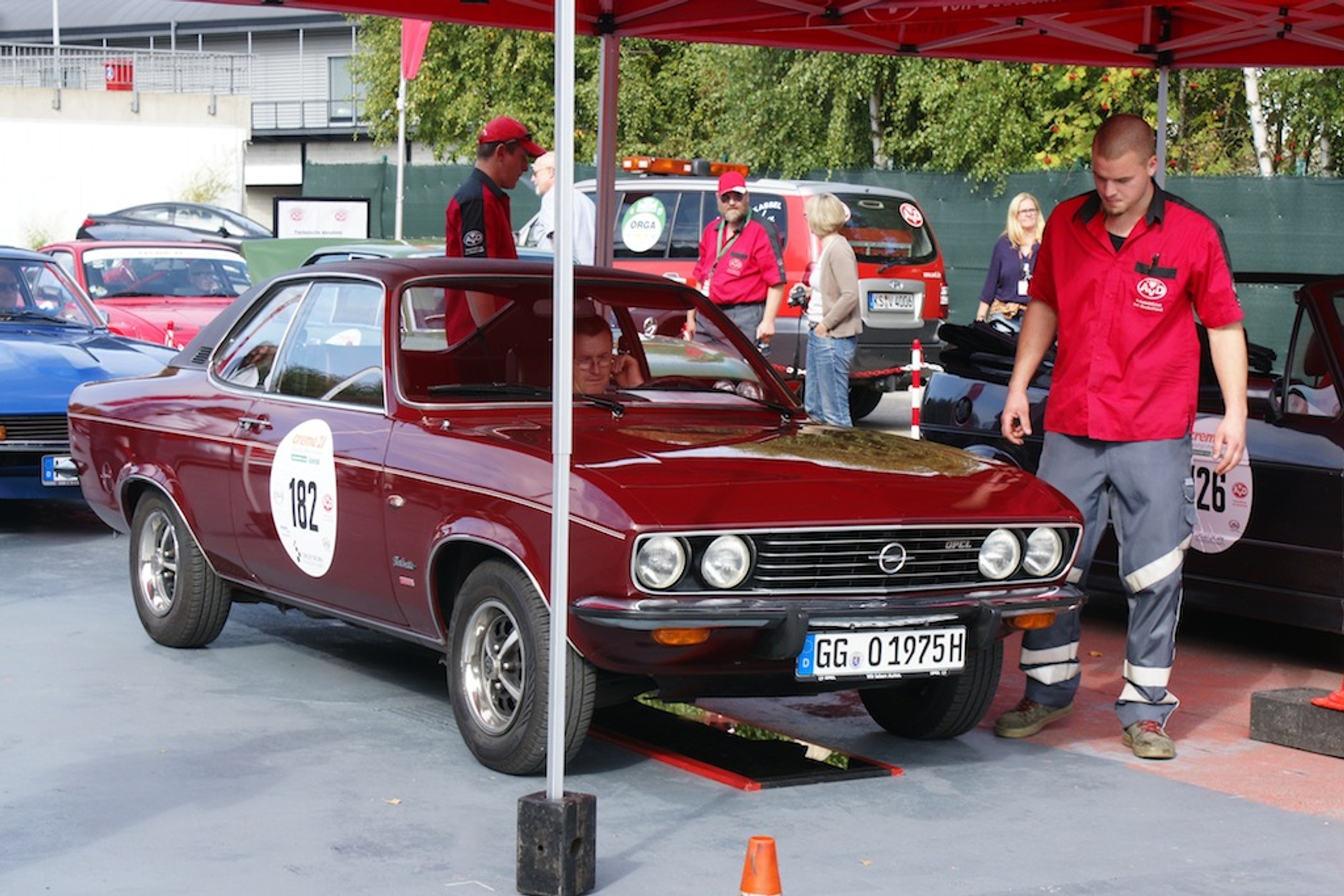 Creme21: rajd pojazdów wiecznie młodych