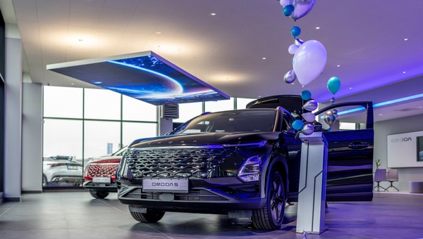 OMODA 5 - nowy SUV zaskakuje ceną i wyposażeniem