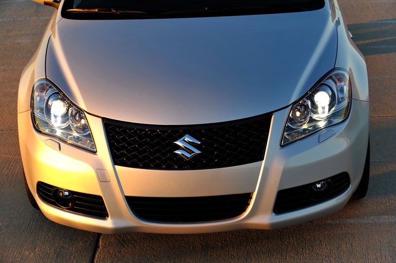 Tokio 2009:  Suzuki Kizashi będzie sprzedawane najpierw w Japonii