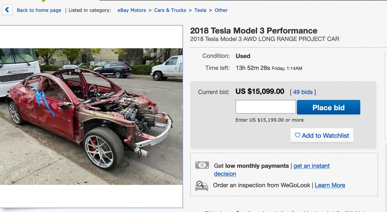 Ta Tesla Model 3 nadal jeździ!