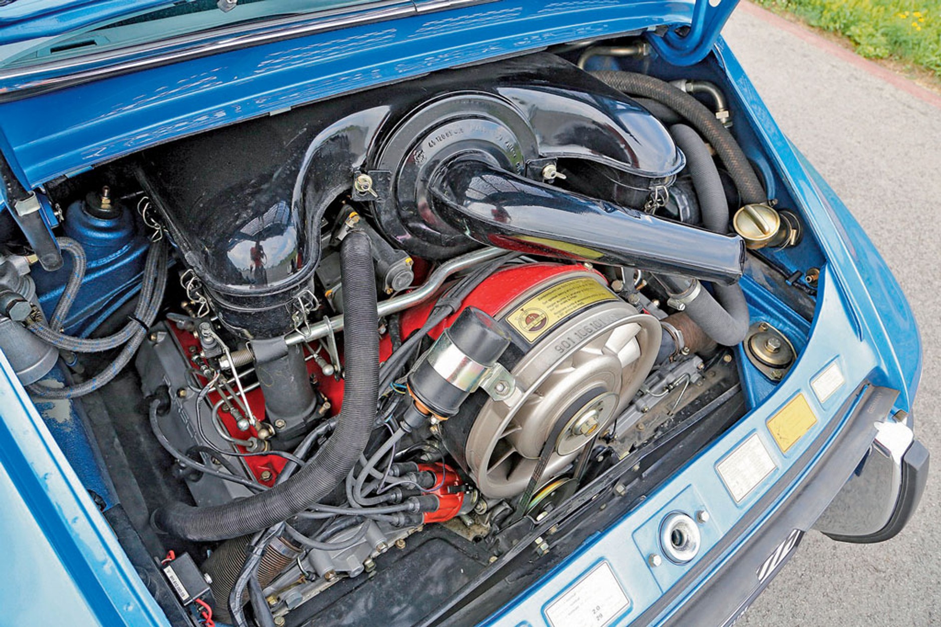 Wiatr przeciw burzy - Mercedes 280 SL kontra Porsche 911 S 2.2 Targa