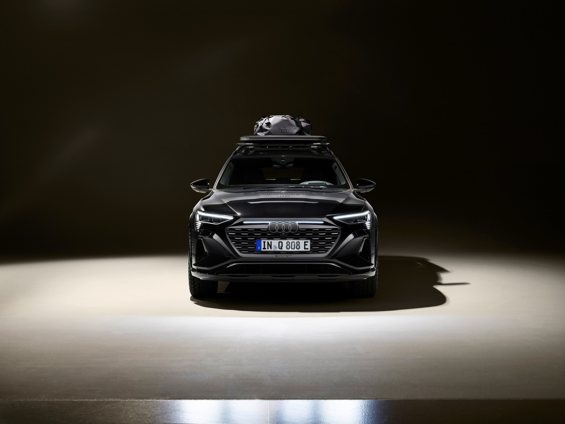 Audi Q8 e-tron edition Dakar