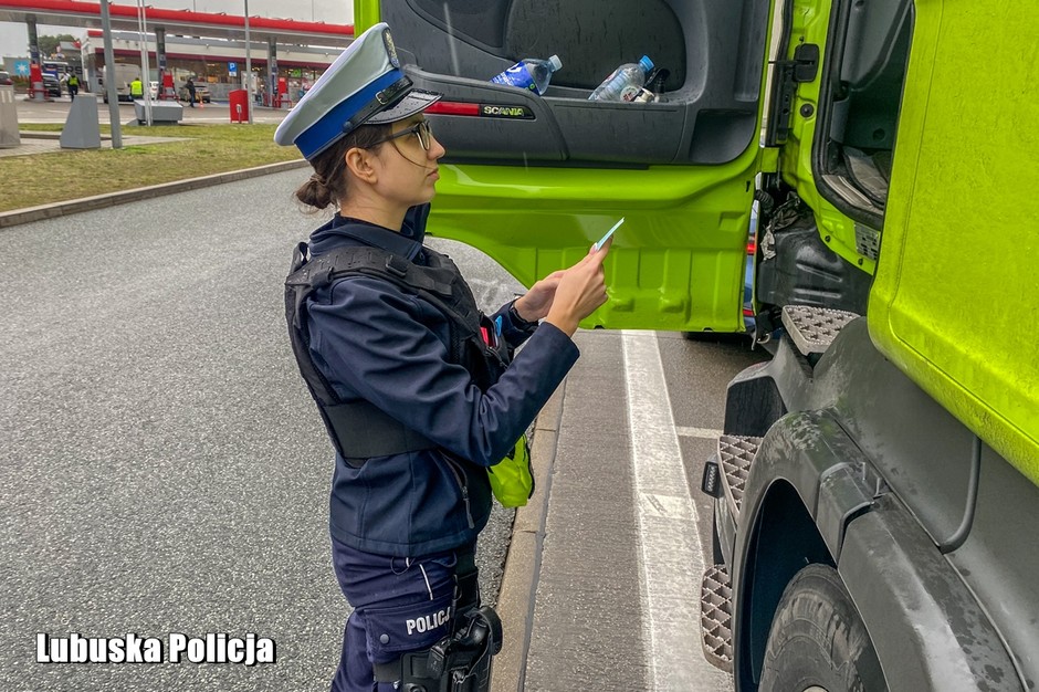 Policja łapała kierowców na A2 dronami