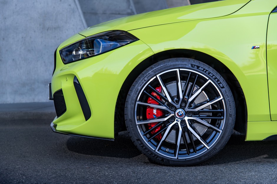 BMW M135i xDrive (2022)