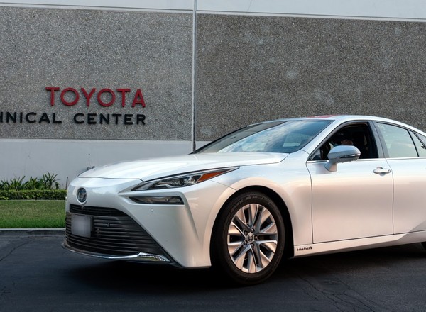 Toyota Mirai z nowym rekordem Guinnessa - 1360 km na jednym tankowaniu