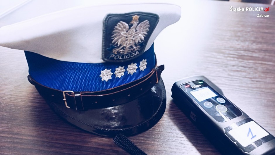 "Skończył" na drzewie. "Na koncie" miał niejeden zakaz