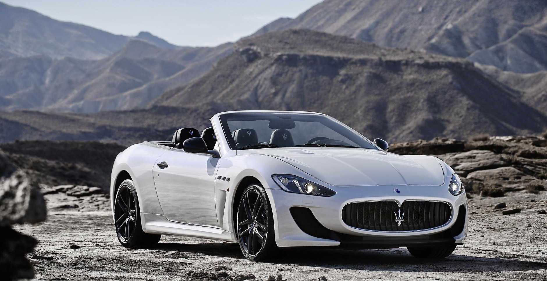 Uwodzicielskie Maserati GranCabrio MC