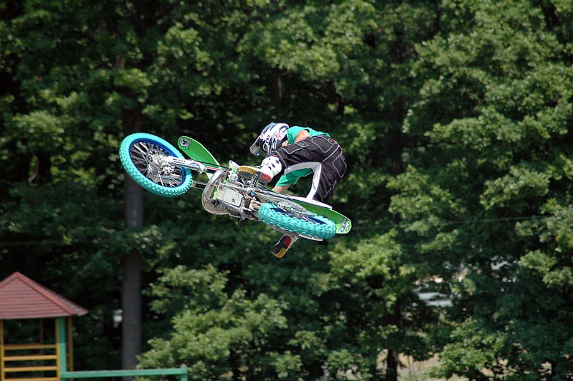 Dzień Kawasaki: tragiczny koniec małej ZX-6R Ninja (+ duża fotogaleria)