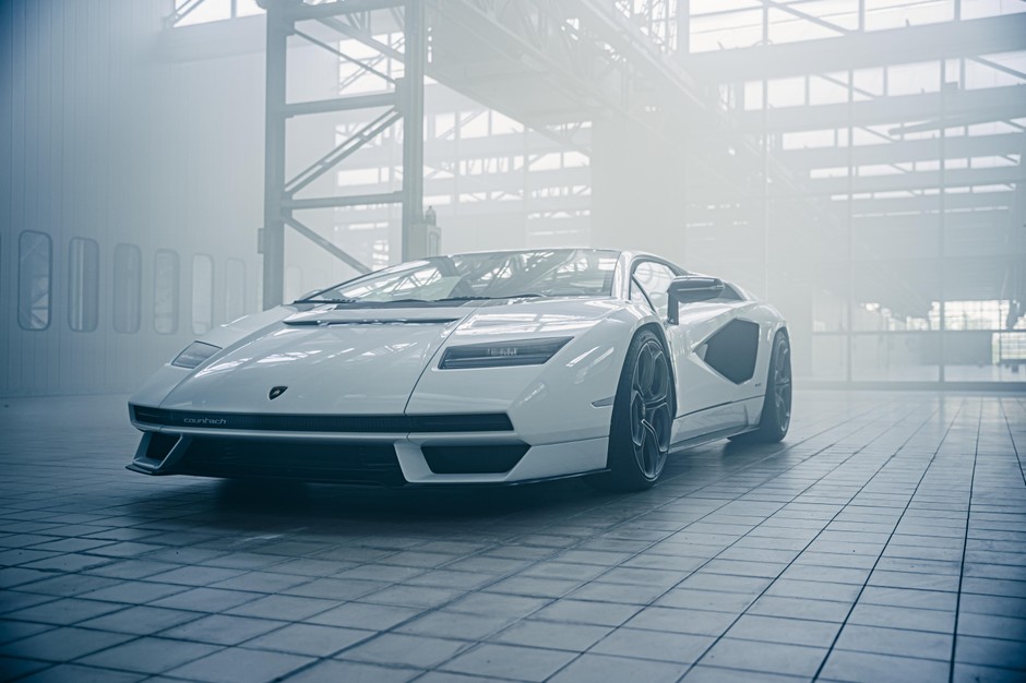 Lamborghini Countach LPI 800-4 2021