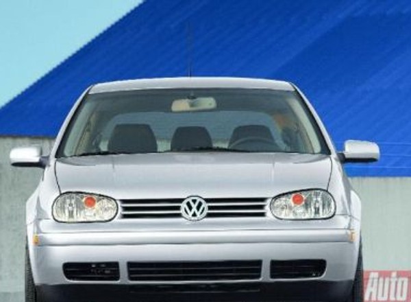 Seat Leon 1.6 Signo, Audi A3 1.6, Skoda Octavia 1.6, Volkswagen Golf IV 1.6 - Grunt to rodzinka