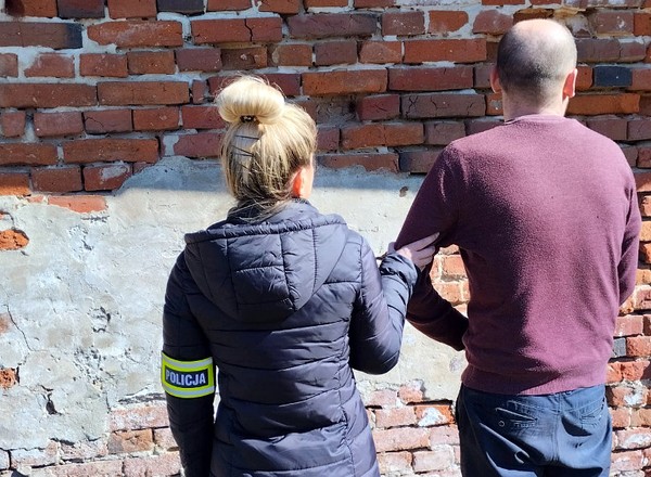 Prowadził, mając 4 promile alkoholu. Jazdę uniemożliwili mu inni kierowcy