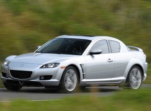 Mazda RX-8: generator kosztów czy adrenaliny?