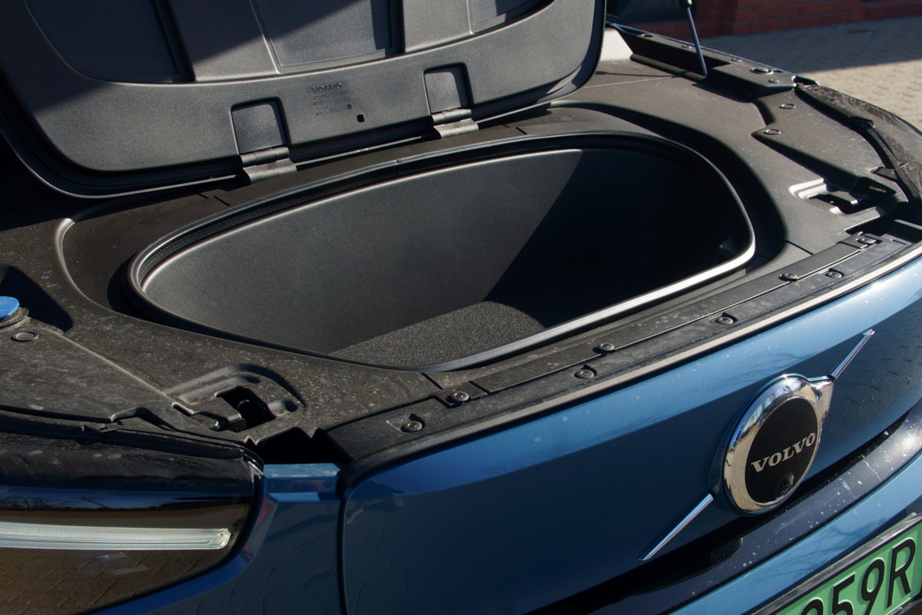 Volvo C40 Recharge P8