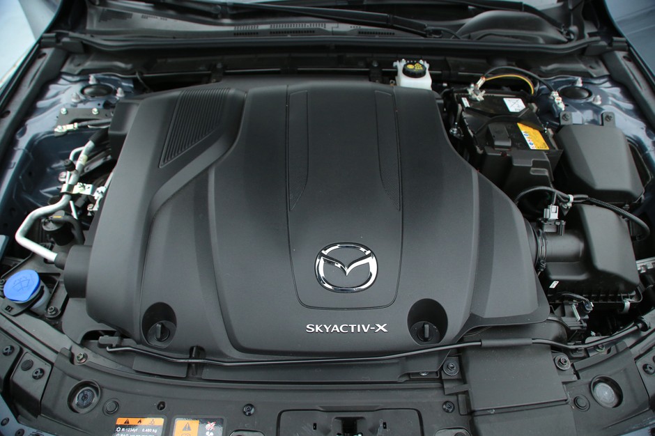Mazda 3 2.0 Skyactiv-X AWD – hipster wśród kompaktów