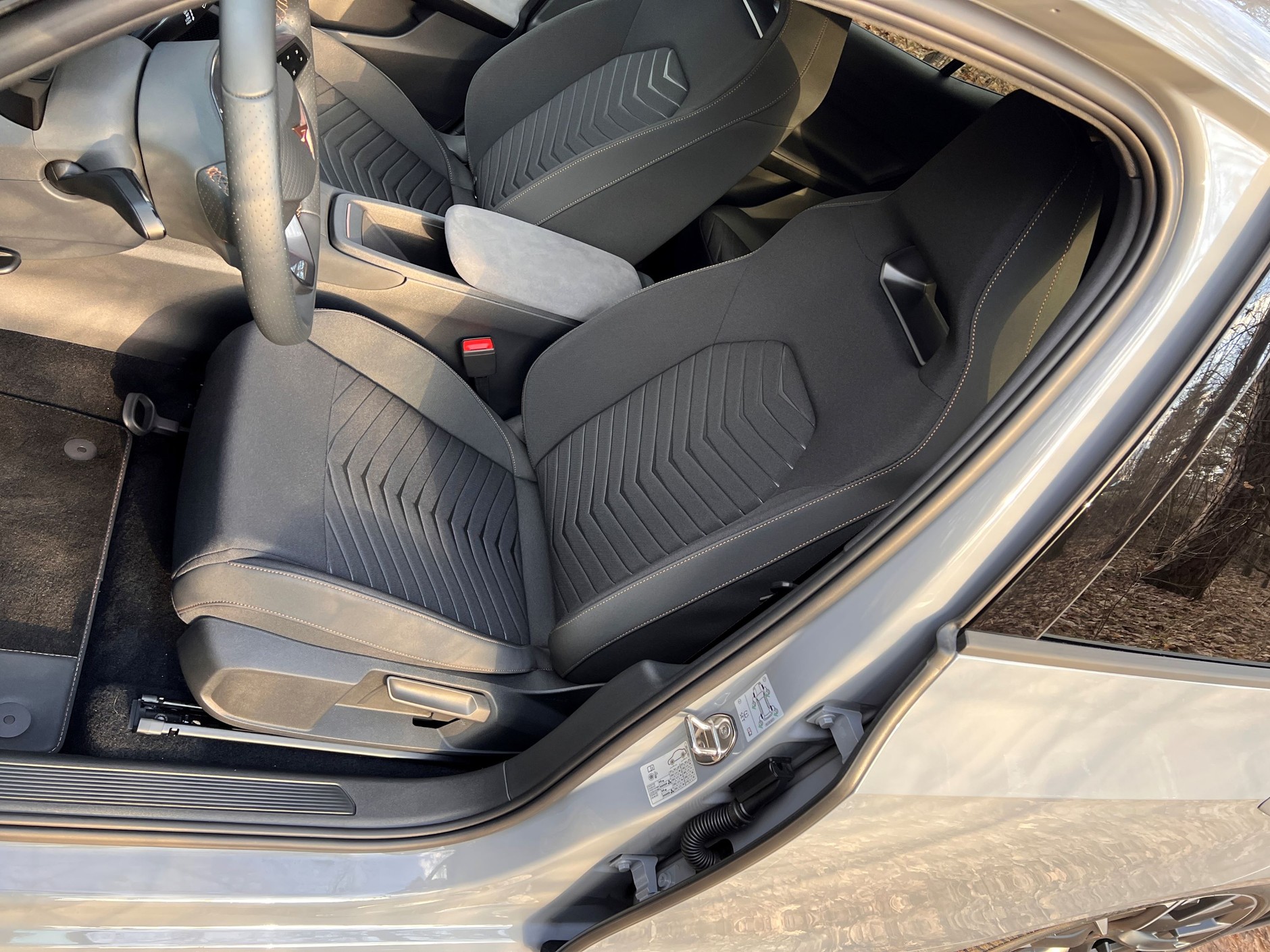 Cupra Born (wersja z akumulatorem 77 kWh i silnikiem 231 KM)