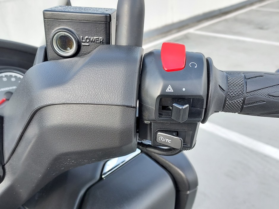 Suzuki Burgman 400 2022