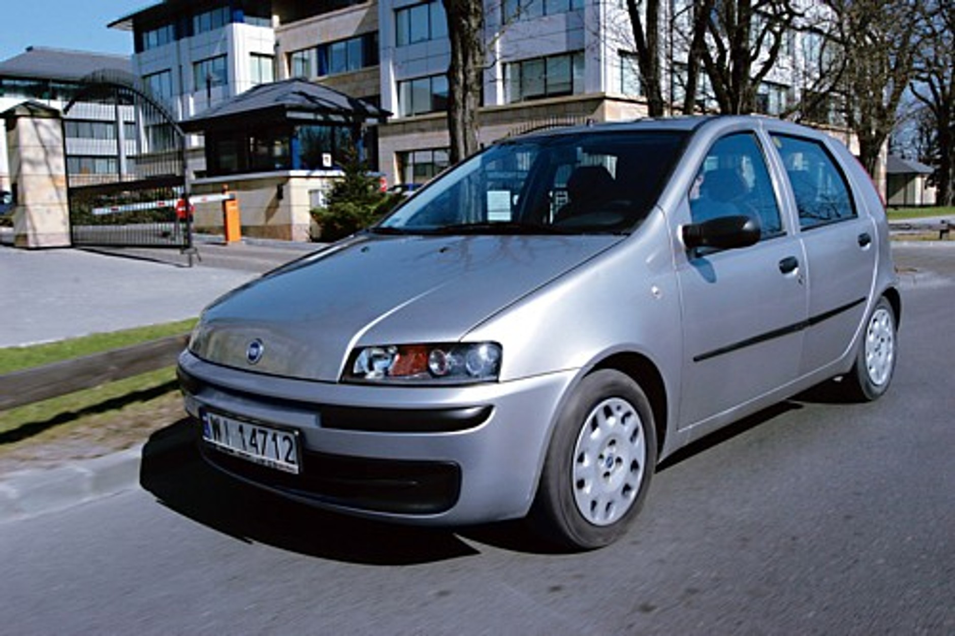 Drogi, ale oszczędny