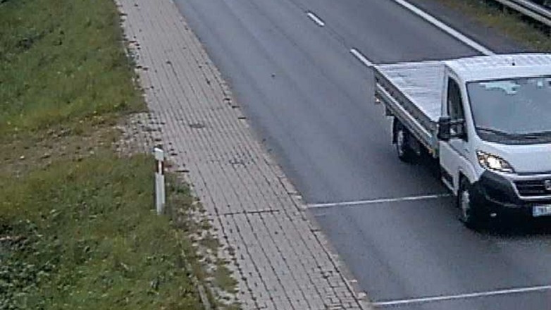 Przeładowany dostawczak omija wagę preselekcyjną