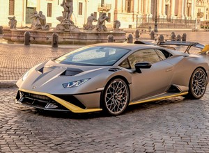 Młody youtuber rozbił Lamborghini Huracána STO. Nie wyhamował [WIDEO]