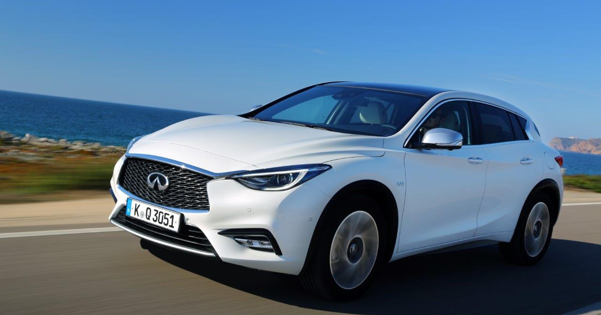 Infiniti Q30