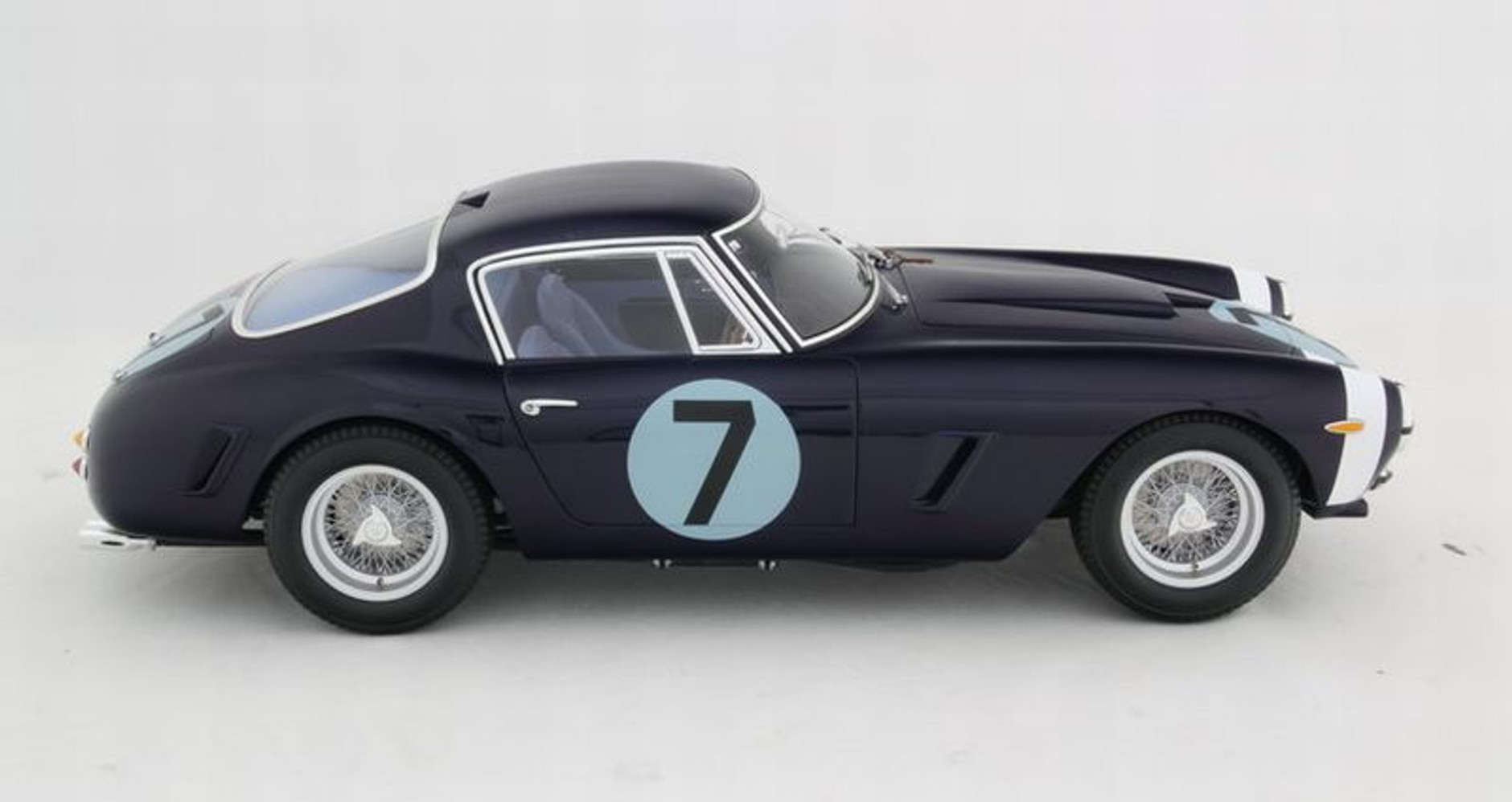 Dopracowany w szczegółach niezwykle kosztowny model