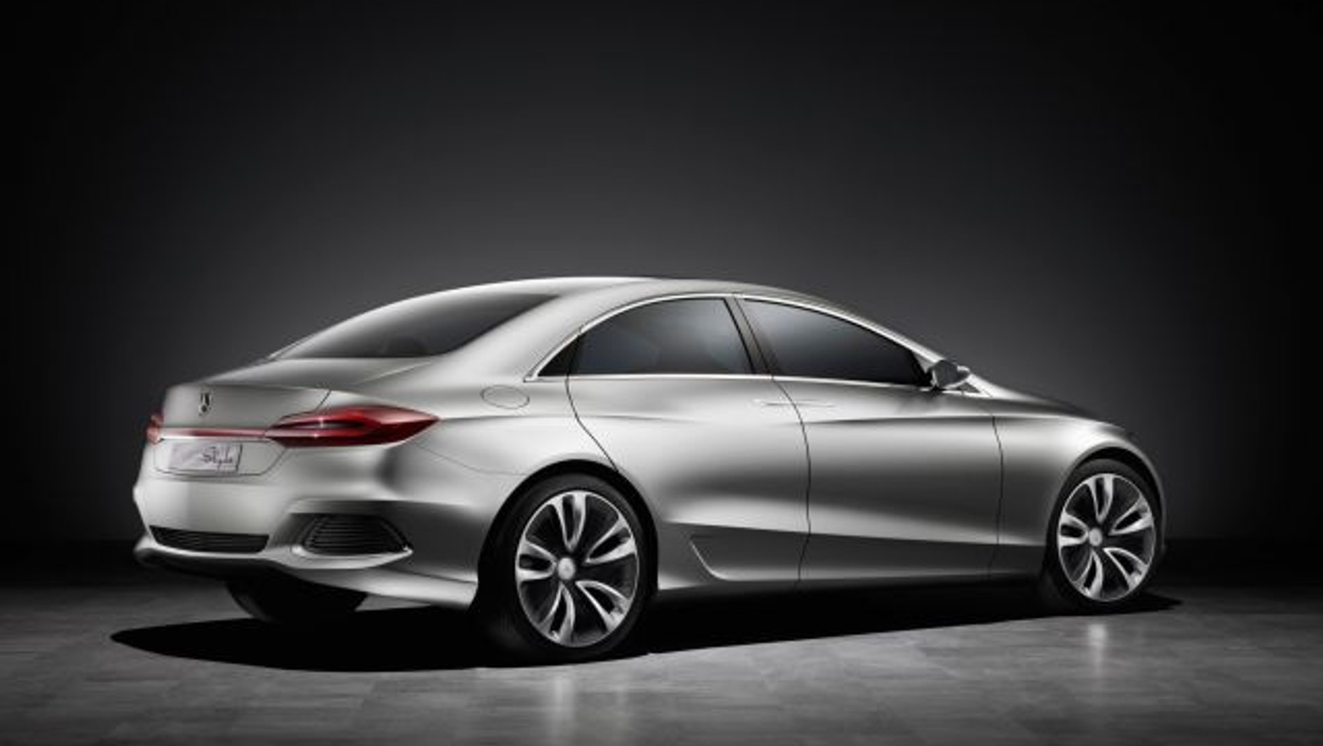 Mercedes F 800 Style: Oto limuzyna przyszłości