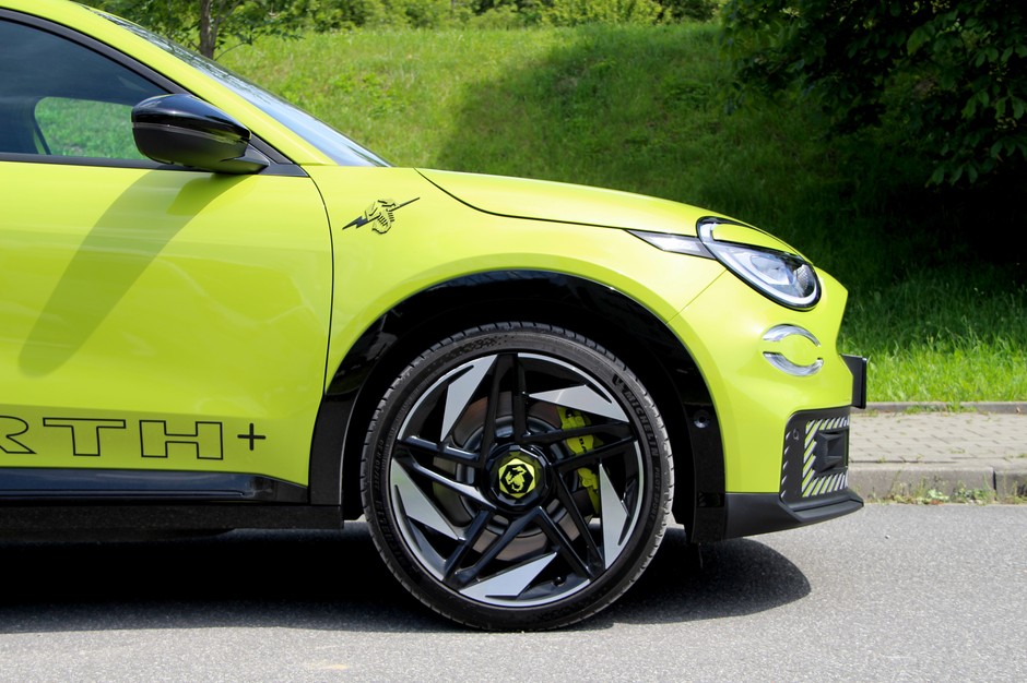 Abarth 600e Scorpionissima