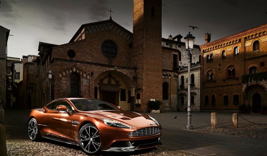 Nowy Aston Martin Vanquish