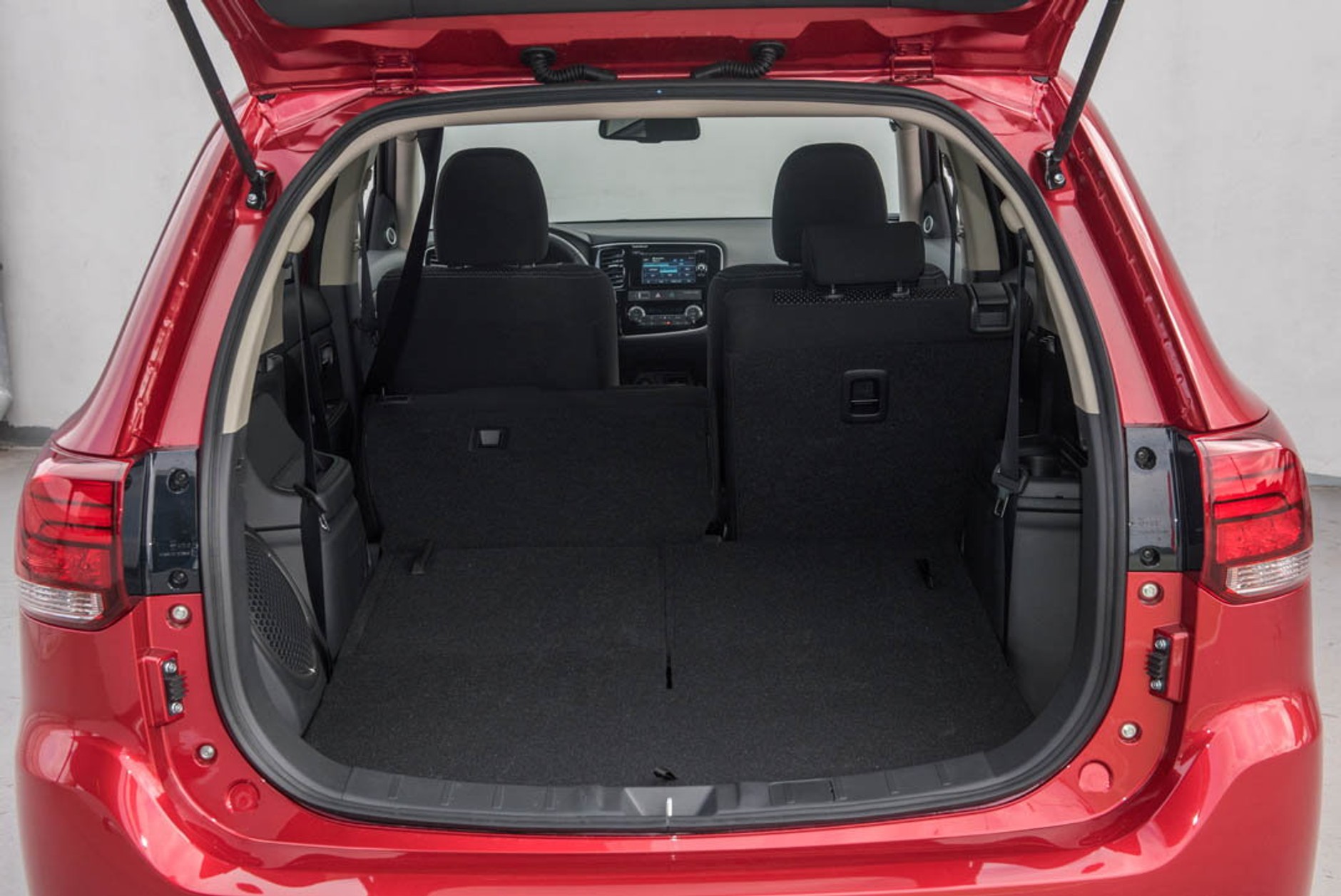 Nowe Mitsubishi Outlander - zmienione na 100 sposobów