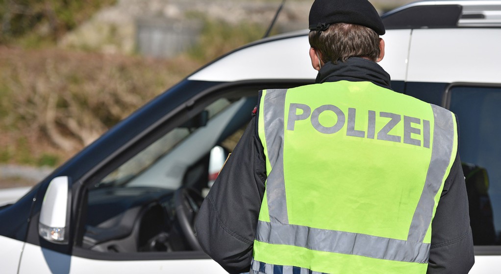 shutterstock 1696884370