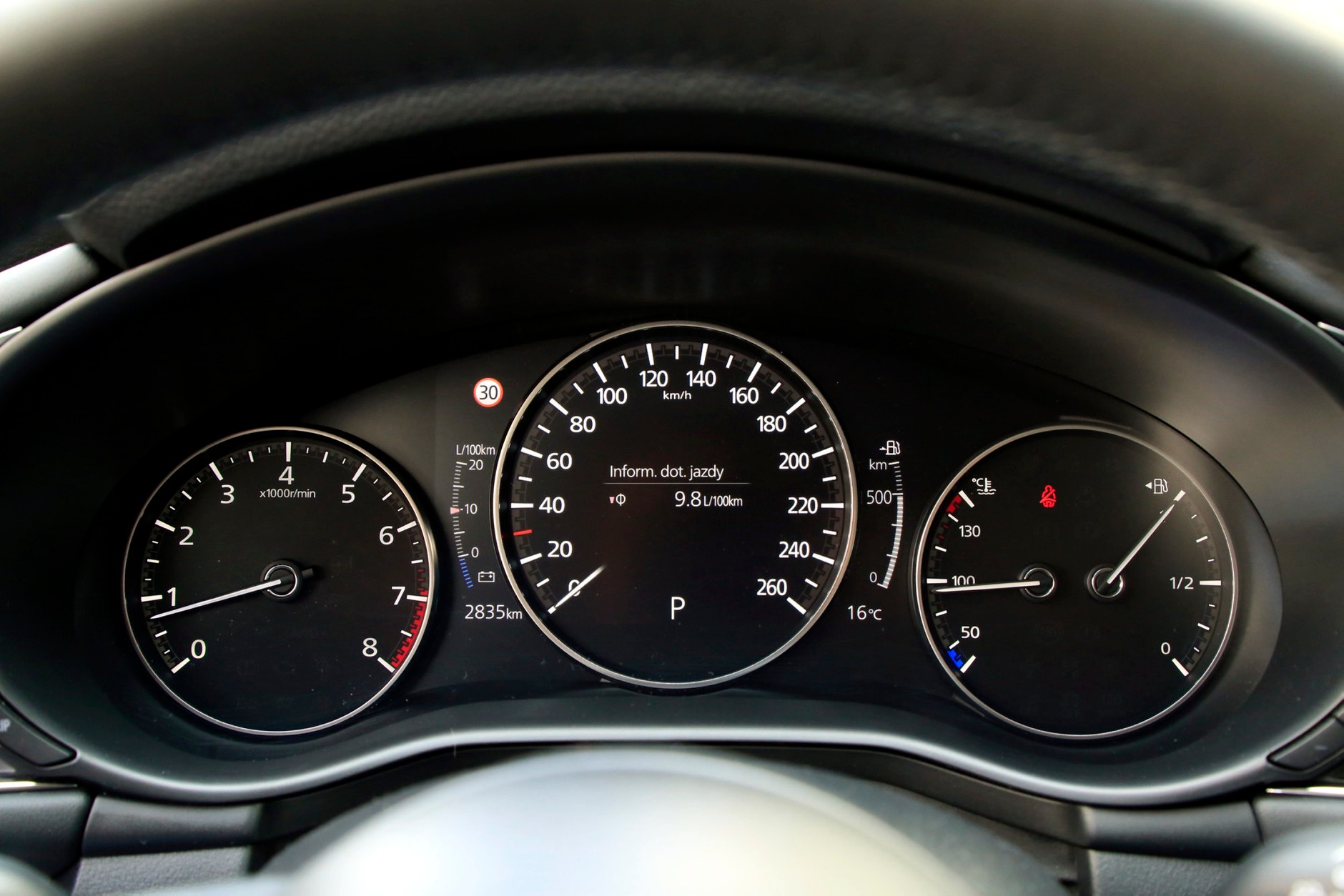 Mazda 3 Sedan 2.0 Skyactiv-G Hikari