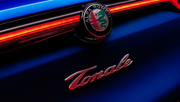 Alfa Romeo Tonale - będzie miała to, czego do tej pory w Alfie nie było