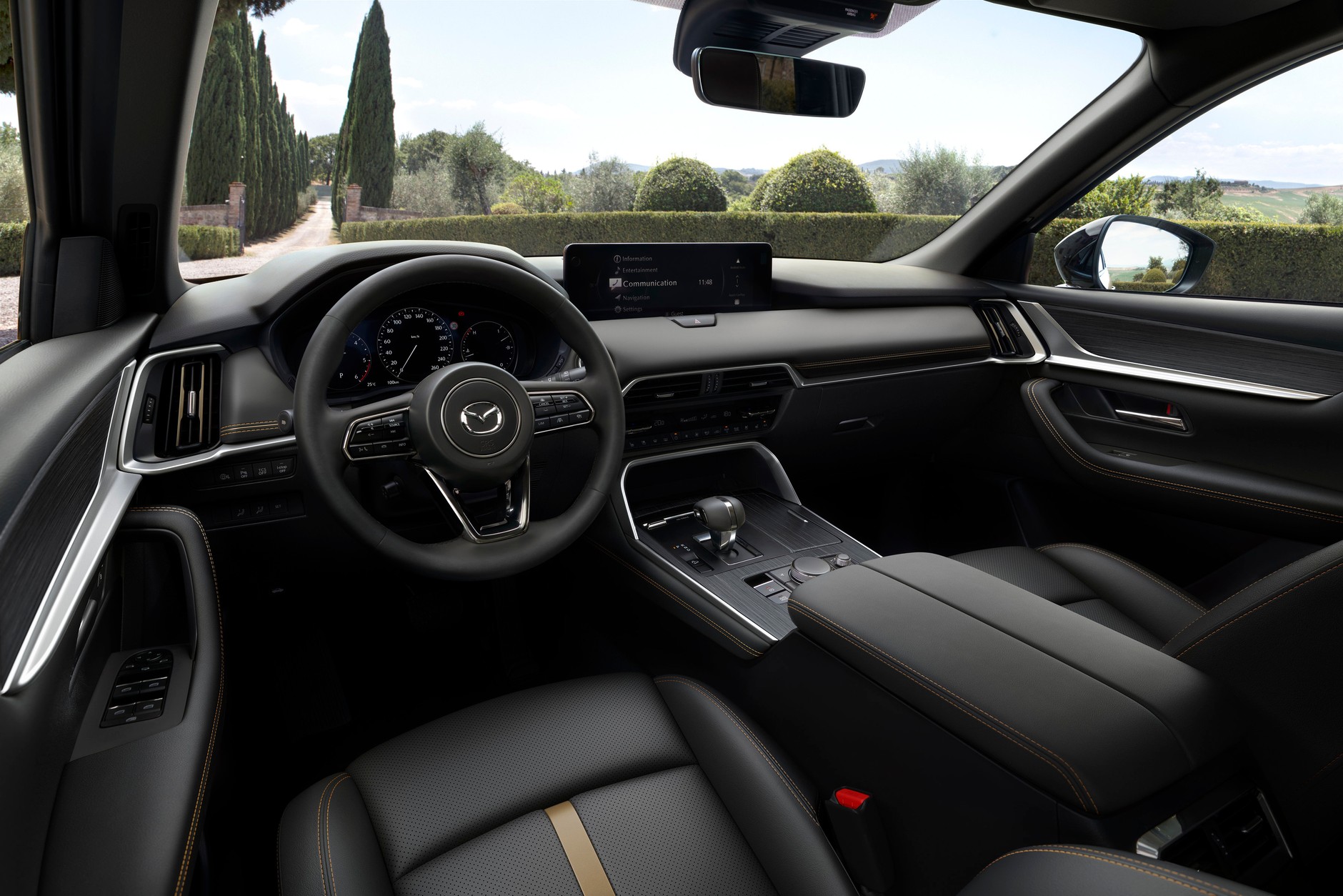 Mazda CX-80 w wersji na rok modelowy 2027