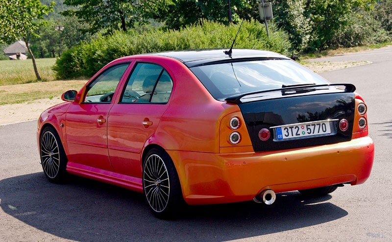 Garaż tunera: Škoda Octavia –  kameleon na sterydach