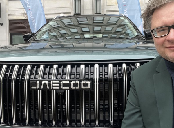 Pojeździłem Jaecoo 5. To pierwszy tak tani chiński SUV, którym chciałbym jeździć na co dzień